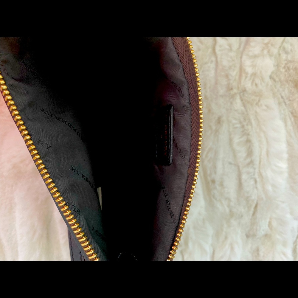Burberry Beige Nova Check Crossbody Bag with Black Trim - Picture 5 of 8